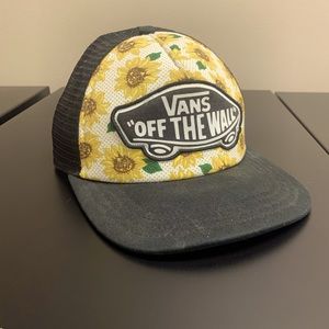 Trucker hat